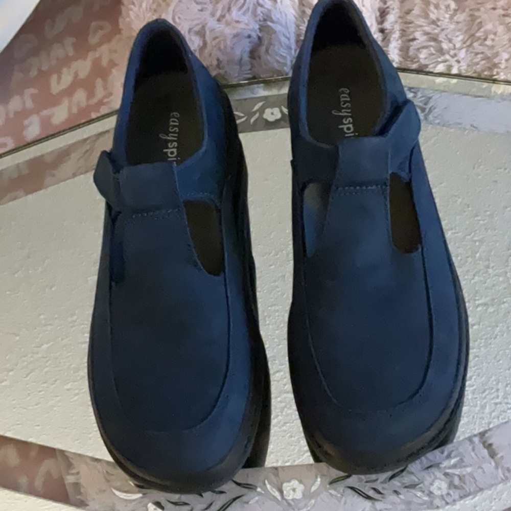 Easy Spirit Navy Slip-On Moccasins
